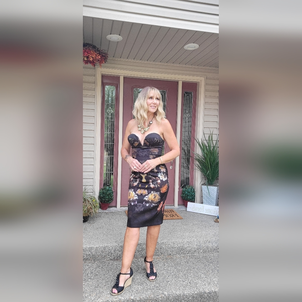 ASOS FLORAL DRESS - Picture 7 of 7
